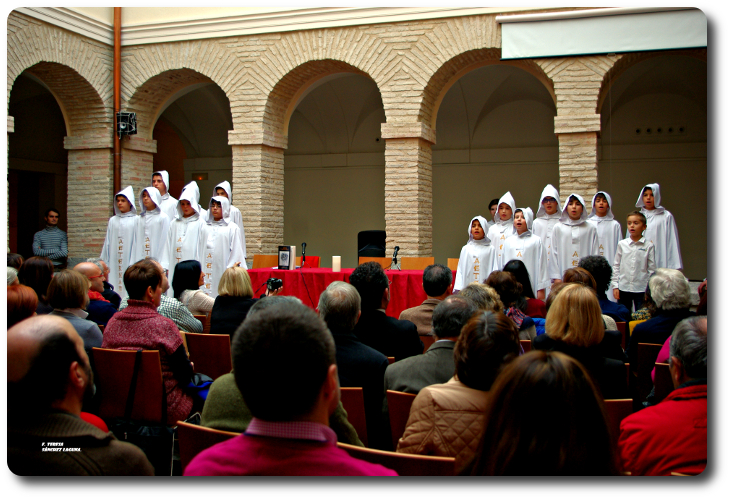 Momento de la presentación que contó con el grupo de voces blancas Aeternan Museo-Convento de la Merced. Ciudad Real